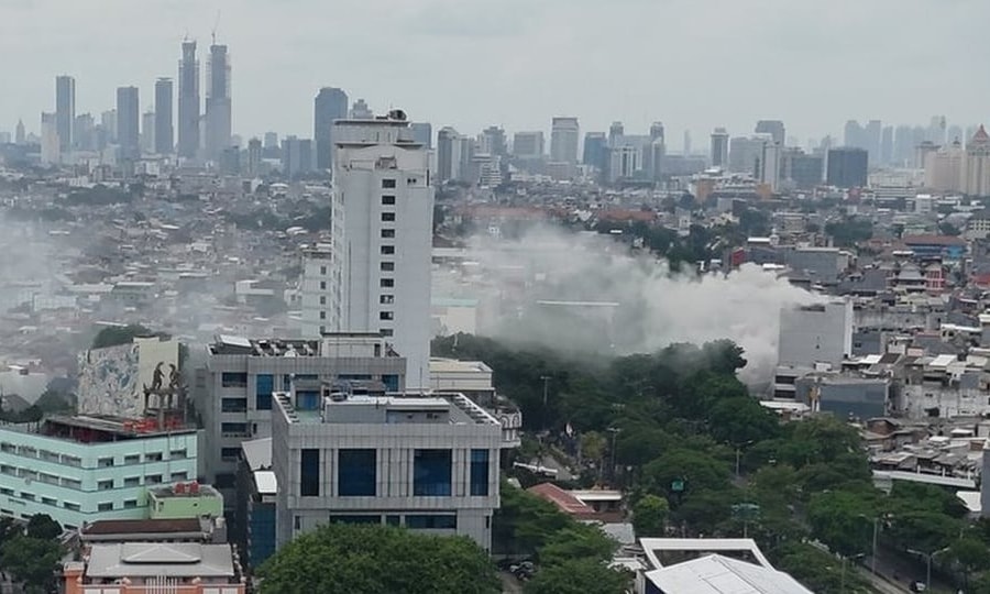 Cháy tòa nhà 7 tầng ở Indonesia, 20 người chết