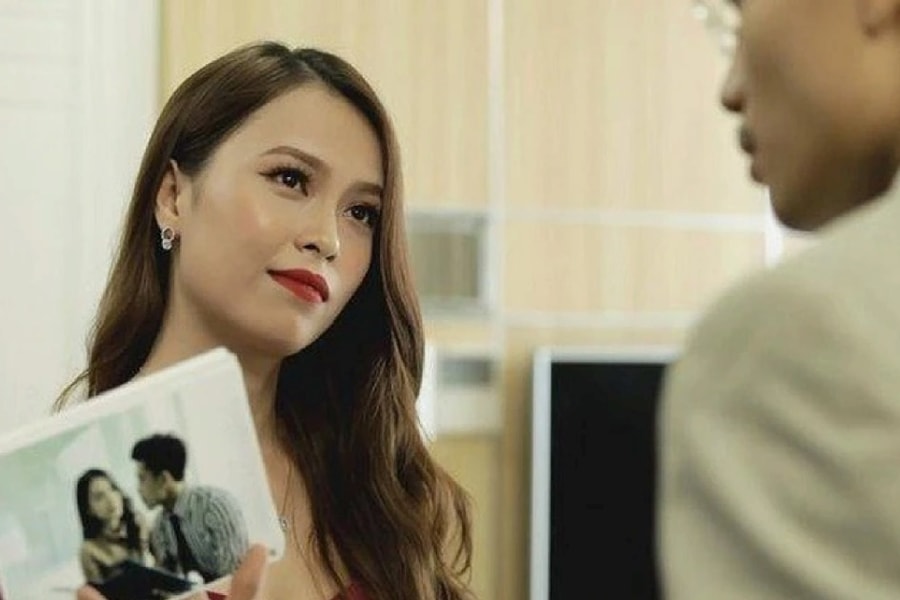 Chồng giám đốc dùng tiền để vợ giữ im lặng chuyện ngoại tình