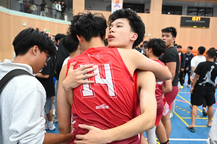 Nước mắt tiếc nuối ở chung kết Bóng rổ trẻ VnExpress