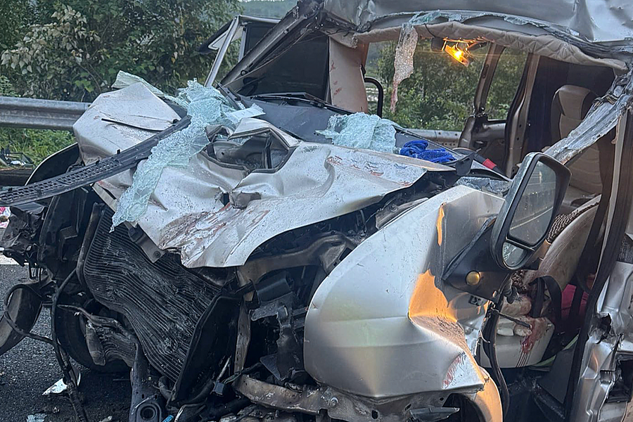 Nạn nhân vụ tai nạn trên cao tốc: 'Sau tiếng rầm, nhiều người nằm bất động'