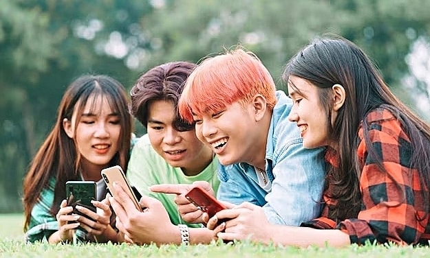 Người dân nước Đông Nam Á nào dành nhiều thời gian vào mạng nhất?