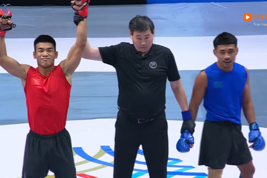 Cao thủ MMA Việt Nam đấm túi bụi, võ sĩ Thái Lan khiếu nại 5 phút vẫn bị xử thua