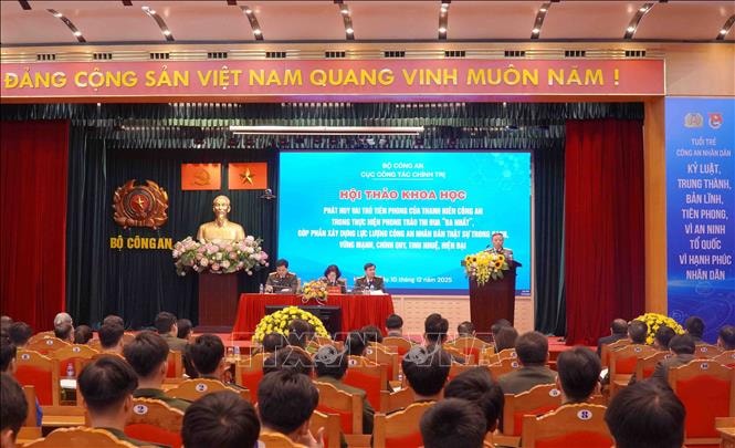 Tiên phong thực hiện phong trào thi đua 'Ba nhất'