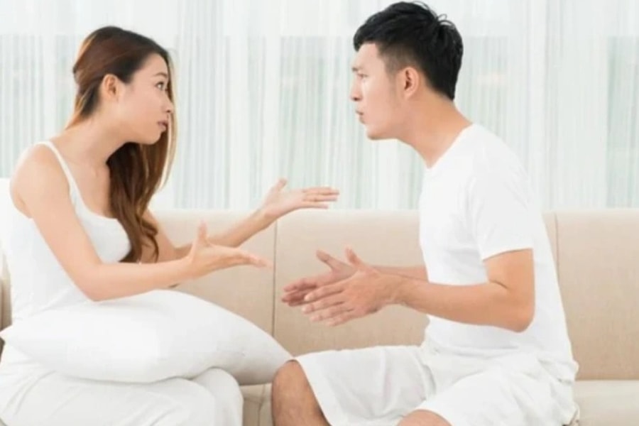 Chồng đòi ly hôn nếu tôi đưa bát hương bố mẹ đẻ về thờ