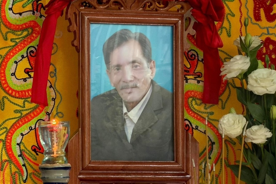 Gia đình, khán giả tiễn biệt tài tử Thương Tín