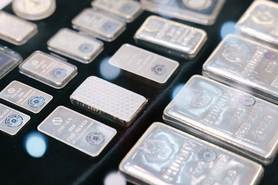 Giá bạc miếng lập đỉnh trên 2,3 triệu một lượng