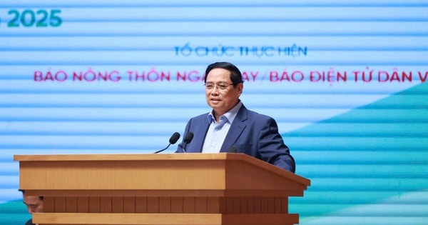 Đối thoại với Thủ tướng, nông dân chia sẻ cần "chiến thần livestream" hỗ trợ bán hàng