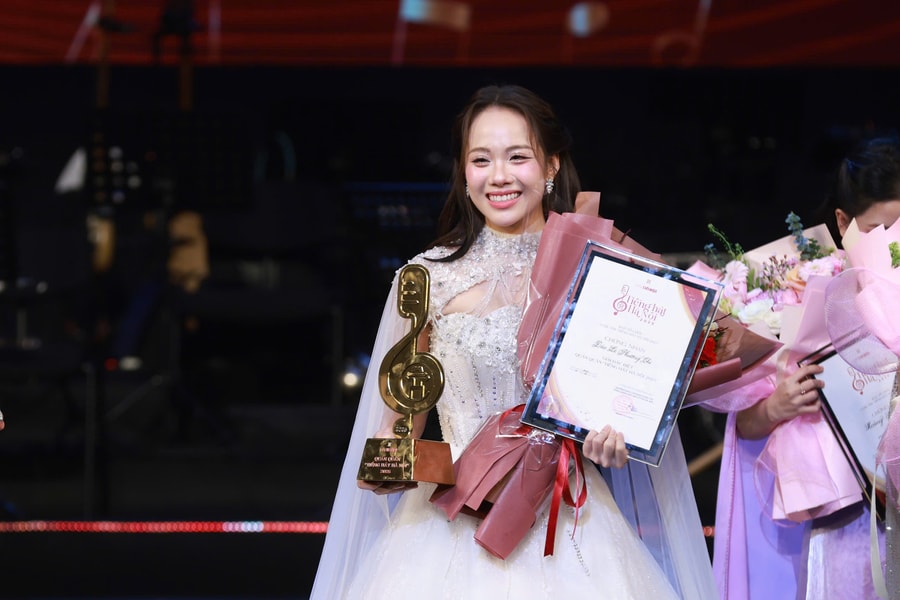 Đào Lê Phương Chi giành ngôi quán quân Tiếng hát Hà Nội 2025