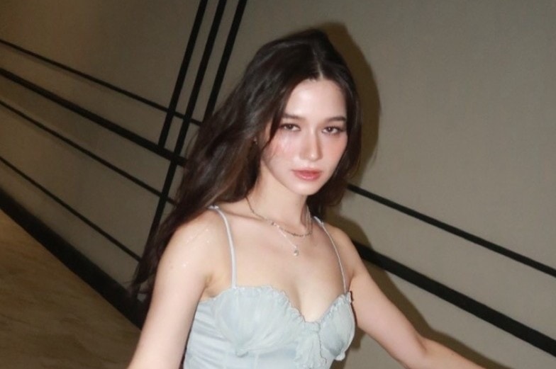 Nữ ca sĩ bị hủy hoại sự nghiệp sau màn trình diễn ở SEA Games 33 là ai