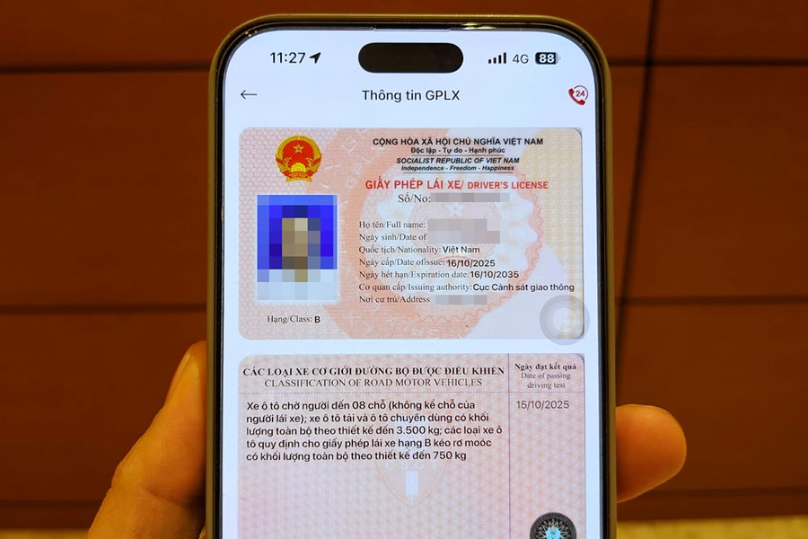 Đề xuất sẽ chủ yếu cấp giấp phép lái xe bản điện tử