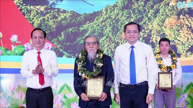 Tôn vinh 14 tác phẩm tại Giải thưởng văn học, nghệ thuật Phan Ngọc Hiển