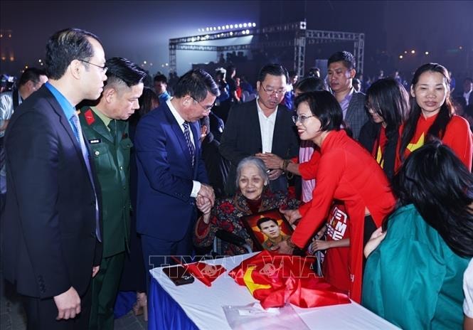 'Hành trình bất tử – Từ ký ức đến khát vọng' lan tỏa giá trị tri ân, cống hiến của tuổi trẻ Thủ đô