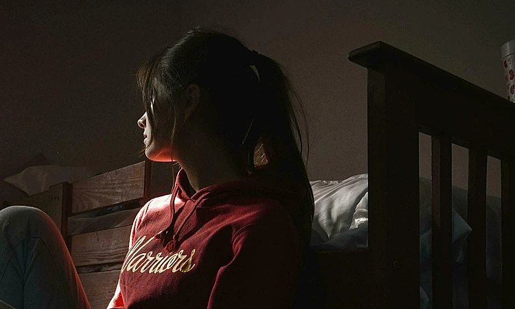 Cô gái 20 tuổi trầm cảm vì gánh nỗi đau của mẹ