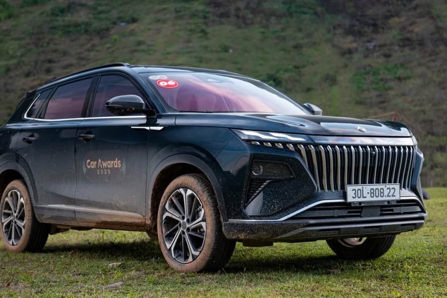 Dongfeng Huge - SUV hybrid cỡ D 'lạ mà quen'