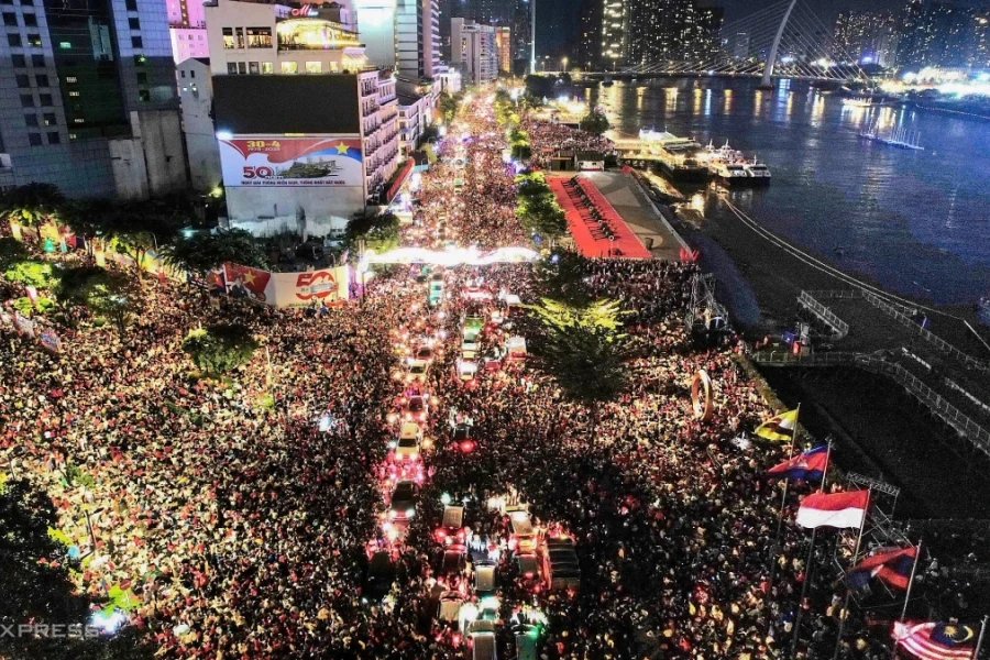 TP HCM xây hai cầu đi bộ kết nối công viên bến Bạch Đằng