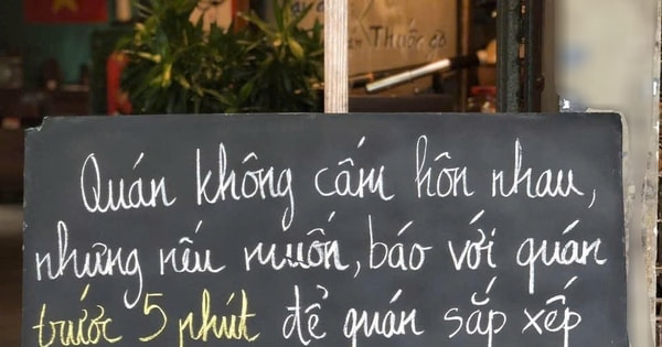 Tấm bảng "ghi chú" của một quán cà phê ở Cà Mau gây bão mạng xã hội