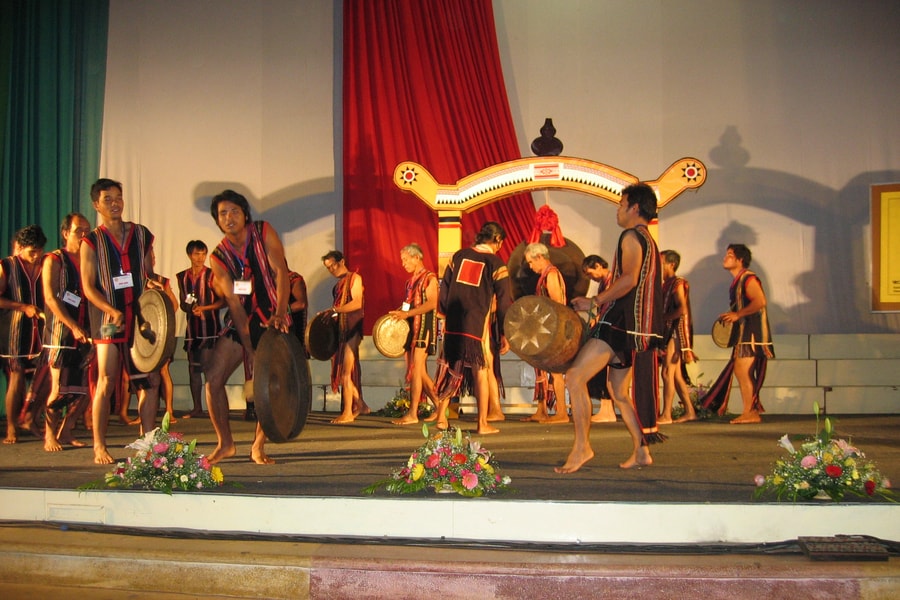 Phát triển sản phẩm công nghiệp văn hóa để xây dựng nền tảng du lịch bền vững