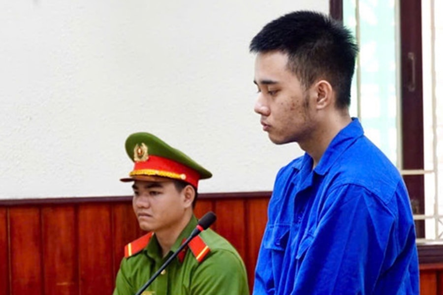 Kẻ giấu thi thể mẹ trong vườn bị phạt án chung thân