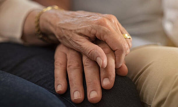 Chung sống 18 năm không đăng ký kết hôn, có được chia thừa kế?