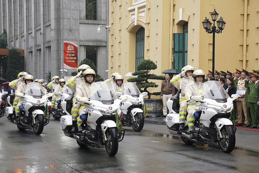 Công an Hà Nội sẽ xử lý ngập úng, ùn tắc trong đợt cao điểm ra quân