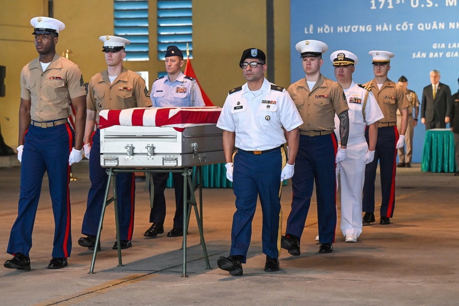 Việt Nam trao trả hài cốt quân nhân cho Mỹ