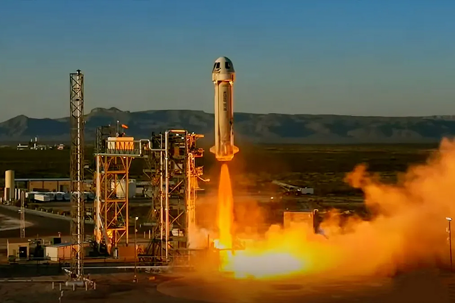 Blue Origin sắp đưa người ngồi xe lăn đầu tiên lên vũ trụ