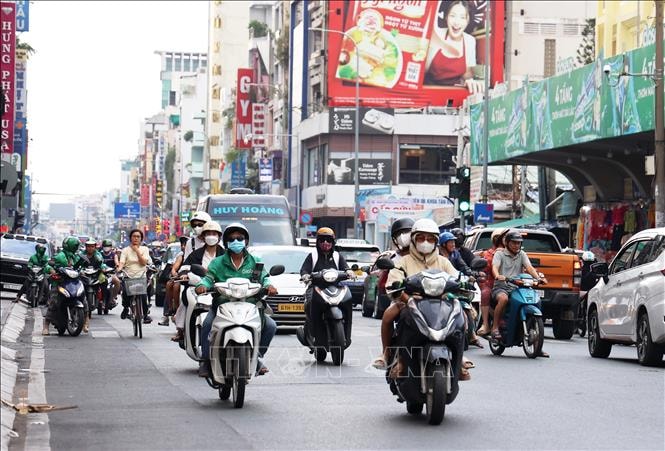 Giảm khí thải diesel: Khi chính quyền và doanh nghiệp hợp lực