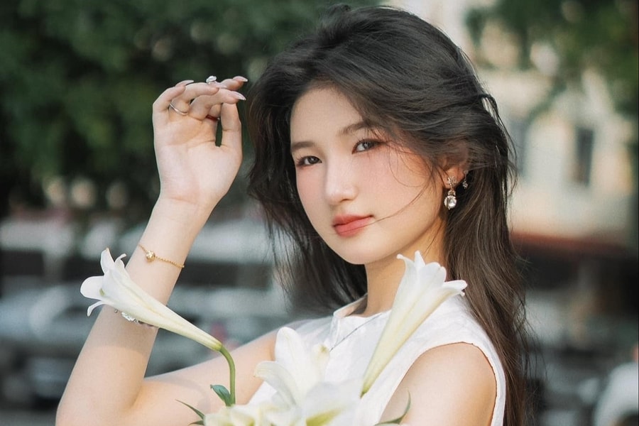 Nàng Mơ trong phim Hoàng Nam