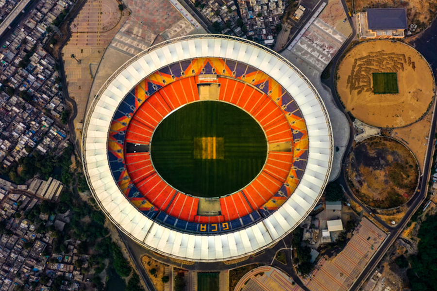 Sân vận động 132.000 chỗ ngồi lớn nhất thế giới có gì đặc biệt?