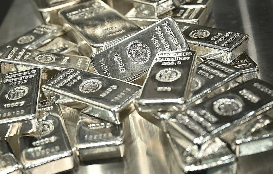 Giá bạc thế giới năm 2026 ra sao sau khi tăng gấp đôi năm nay