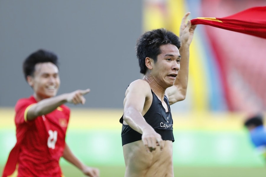 3 phút 'điên rồ' đưa Việt Nam vào chung kết SEA Games 33