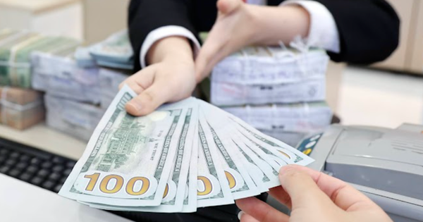 Giá USD tự do giảm rất mạnh