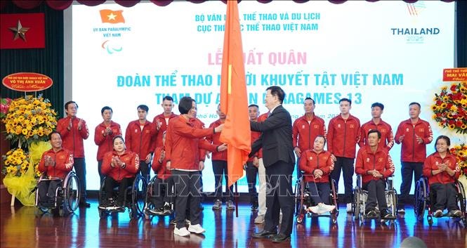 Phó Thủ tướng Mai Văn Chính dự lễ xuất quân Đoàn Thể thao Người khuyết tật Việt Nam tham gia ASEAN Para Games 13