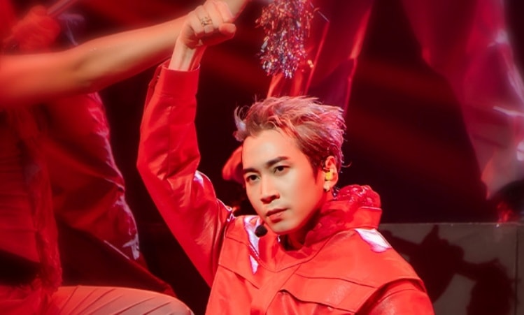 Karik - rapper diễn bùng nổ nhất 'Anh trai say hi'