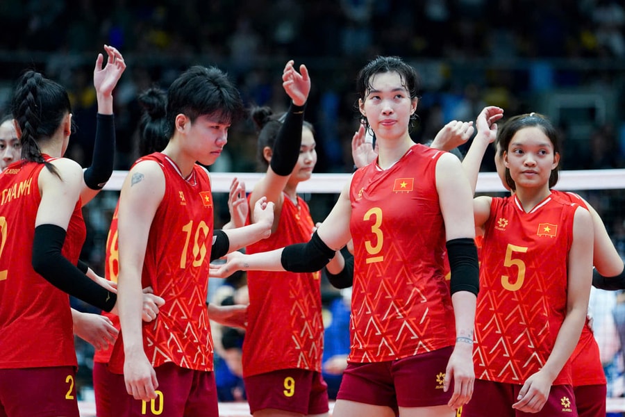 HLV Tuấn Kiệt: 'Bóng chuyền nữ Việt Nam cần trách mình trước'