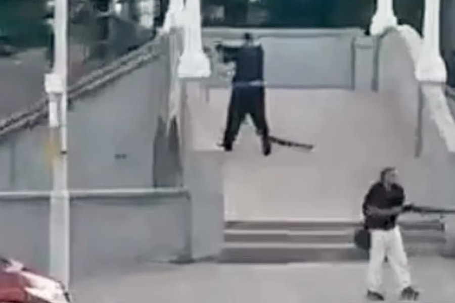 Phát hiện cờ IS trong xe nghi phạm xả súng ở Australia