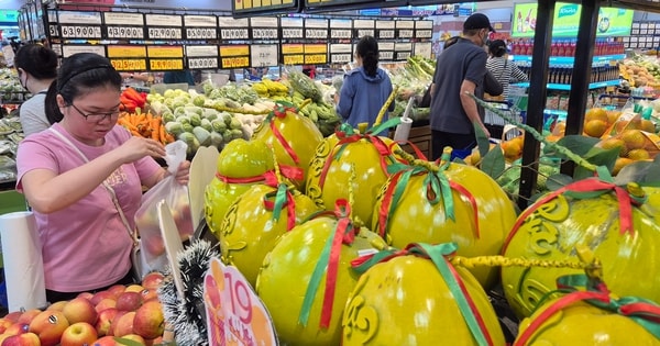 Thiên tai có khiến nguồn hàng Tết tại TP HCM thiếu hụt?