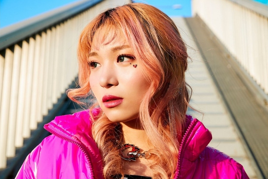 Nữ ca sĩ bị bạn trai giam giữ, đánh đập dã man