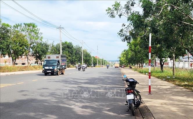 Tháo dỡ biển hạn chế tốc độ 20km/h sau phản ánh của Thông tấn xã Việt Nam