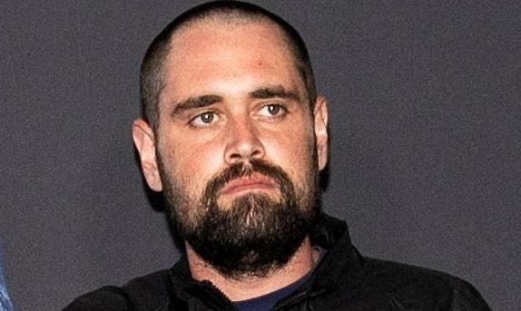 Con trai bị buộc tội giết vợ chồng đạo diễn Rob Reiner