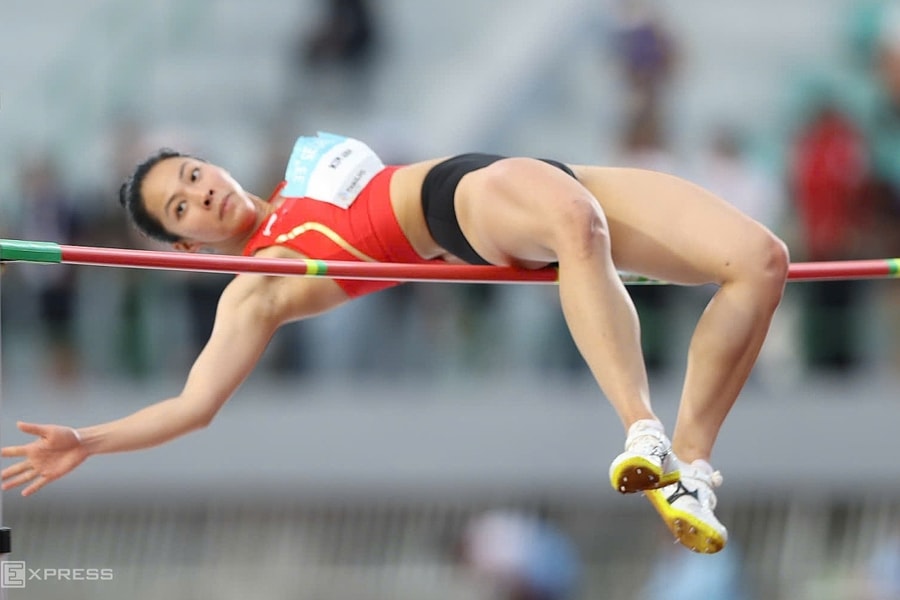 Nữ VĐV Việt Nam 19 tuổi nhảy ngang mức xà vô địch Asiad