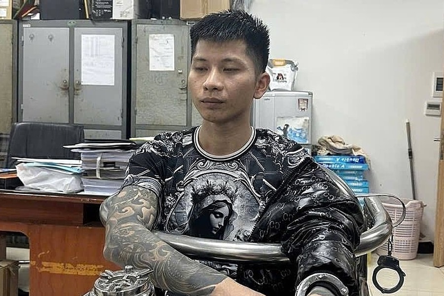 TikToker 'Long Tổng' bị bắt tại sân bay