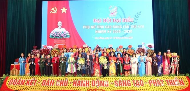 Khơi dậy ý chí tự lập, khát vọng vươn lên của phụ nữ