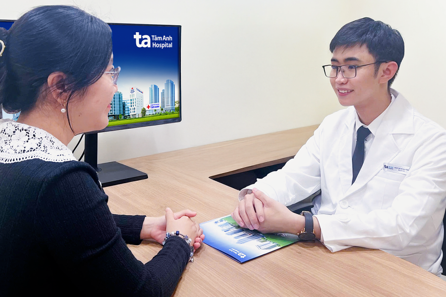 Vì sao viêm da cơ địa tái phát khi chuyển mùa?