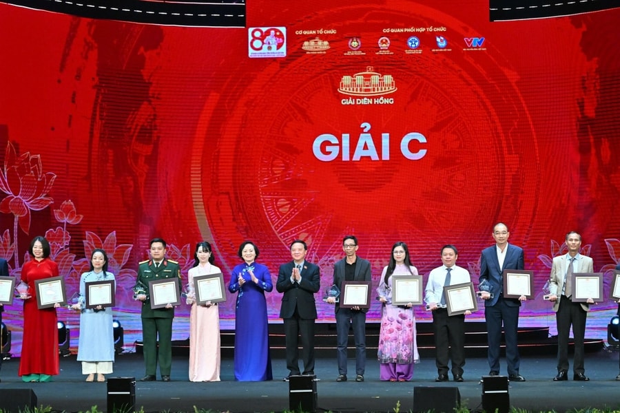 VnExpress đạt Giải C báo chí về Quốc hội và Hội đồng nhân dân