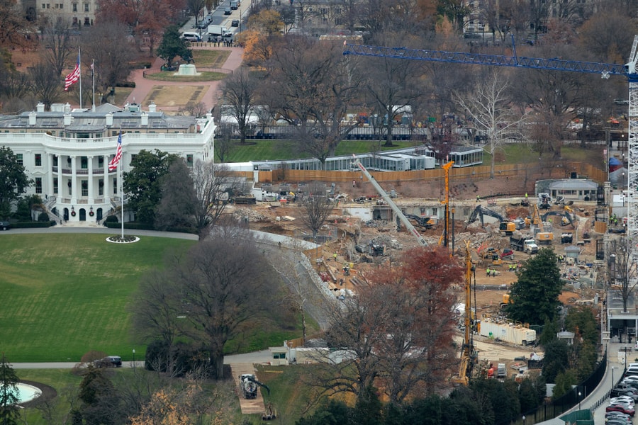 Thẩm phán cho phép ông Trump tiếp tục xây phòng khiêu vũ Nhà Trắng