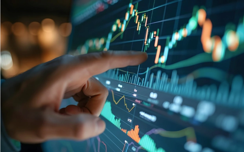 VN-Index vượt 1.700 điểm, dòng tiền tập trung cổ phiếu trụ