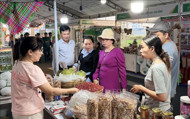 Khai mạc Hội chợ nông nghiệp, nông sản xanh Đồng bằng sông Cửu Long