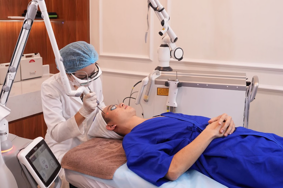 Vì sao da sạm hơn sau laser trị nám?