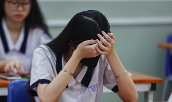 Đã đến lúc bỏ tuyển sinh đại học theo tổ hợp môn?